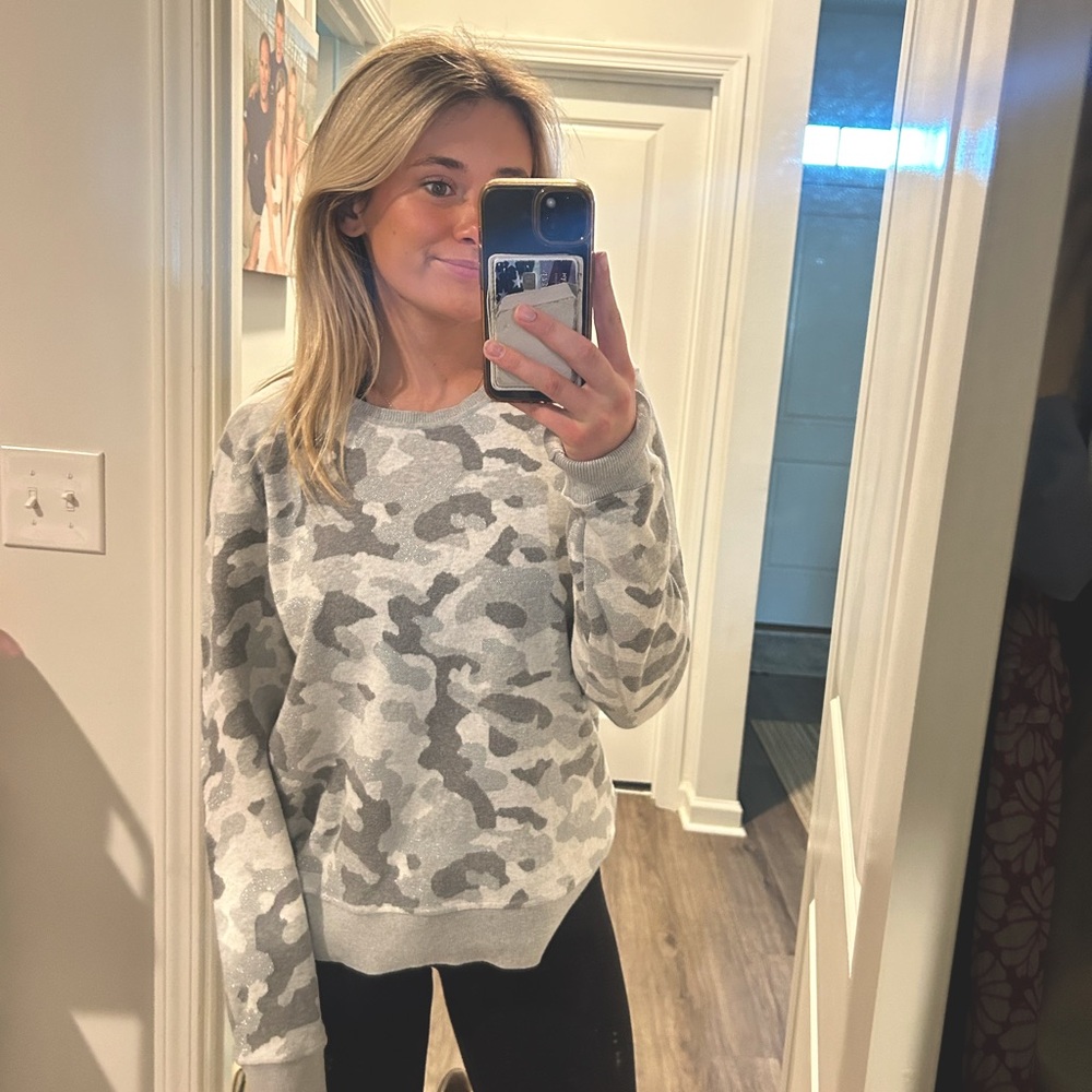 Camo sweatshirt